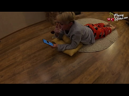 ❤️ Šialená blondínka fajčí obrovský penis a skáče na ňom - análny sex ❤❌ Porno vk na porno sk.xywewl.top